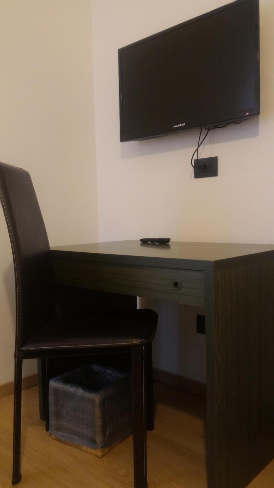 Homemilannegroli23 Milan
